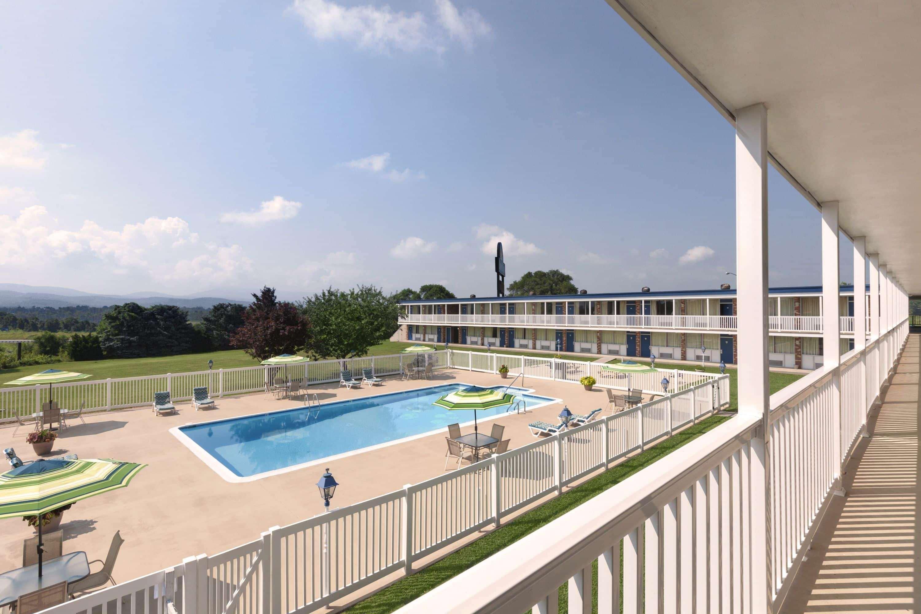 Days Inn By Wyndham Waynesboro Exteriér fotografie