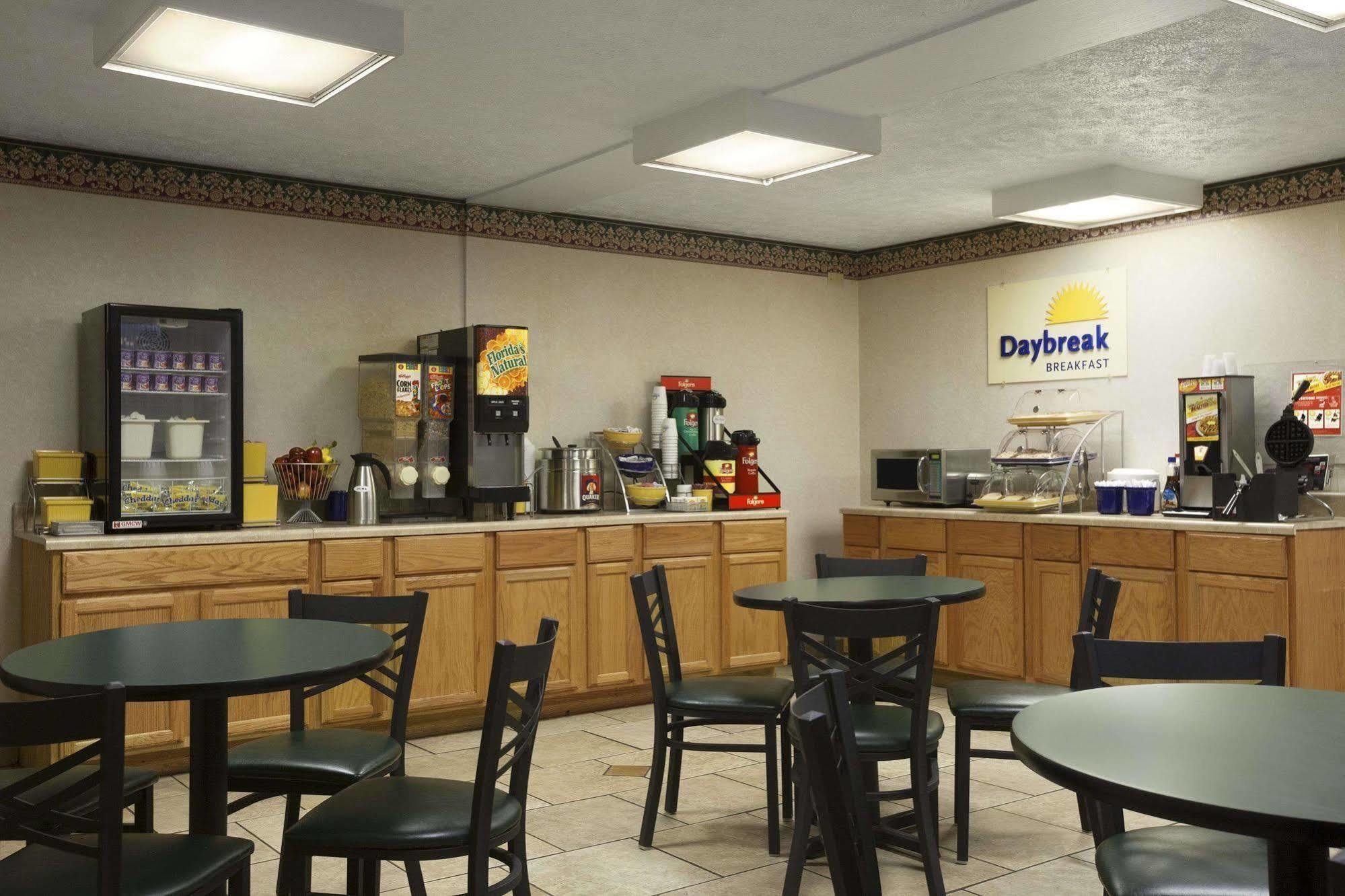 Days Inn By Wyndham Waynesboro Exteriér fotografie